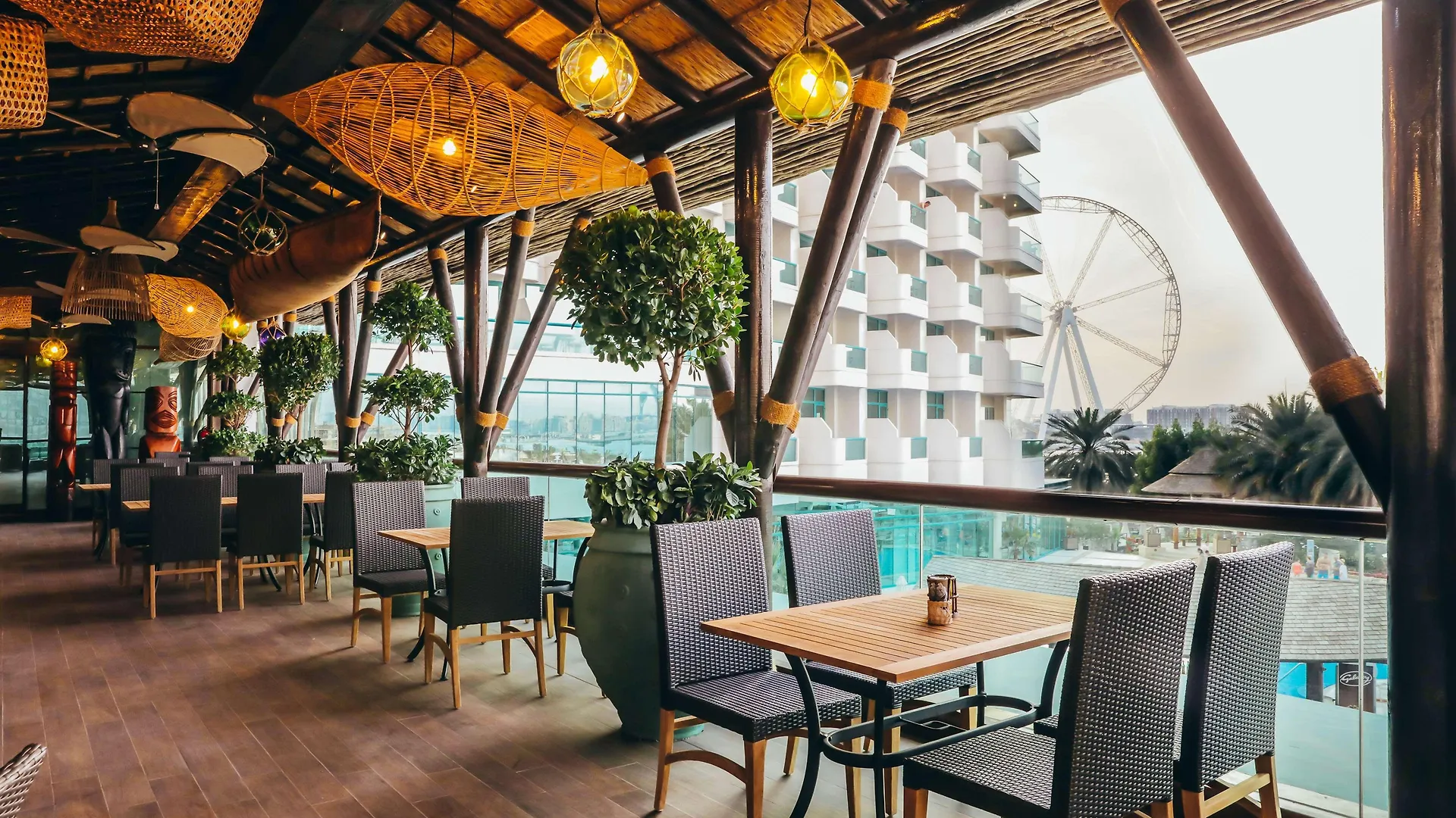 Hilton Dubai The Walk Hotel