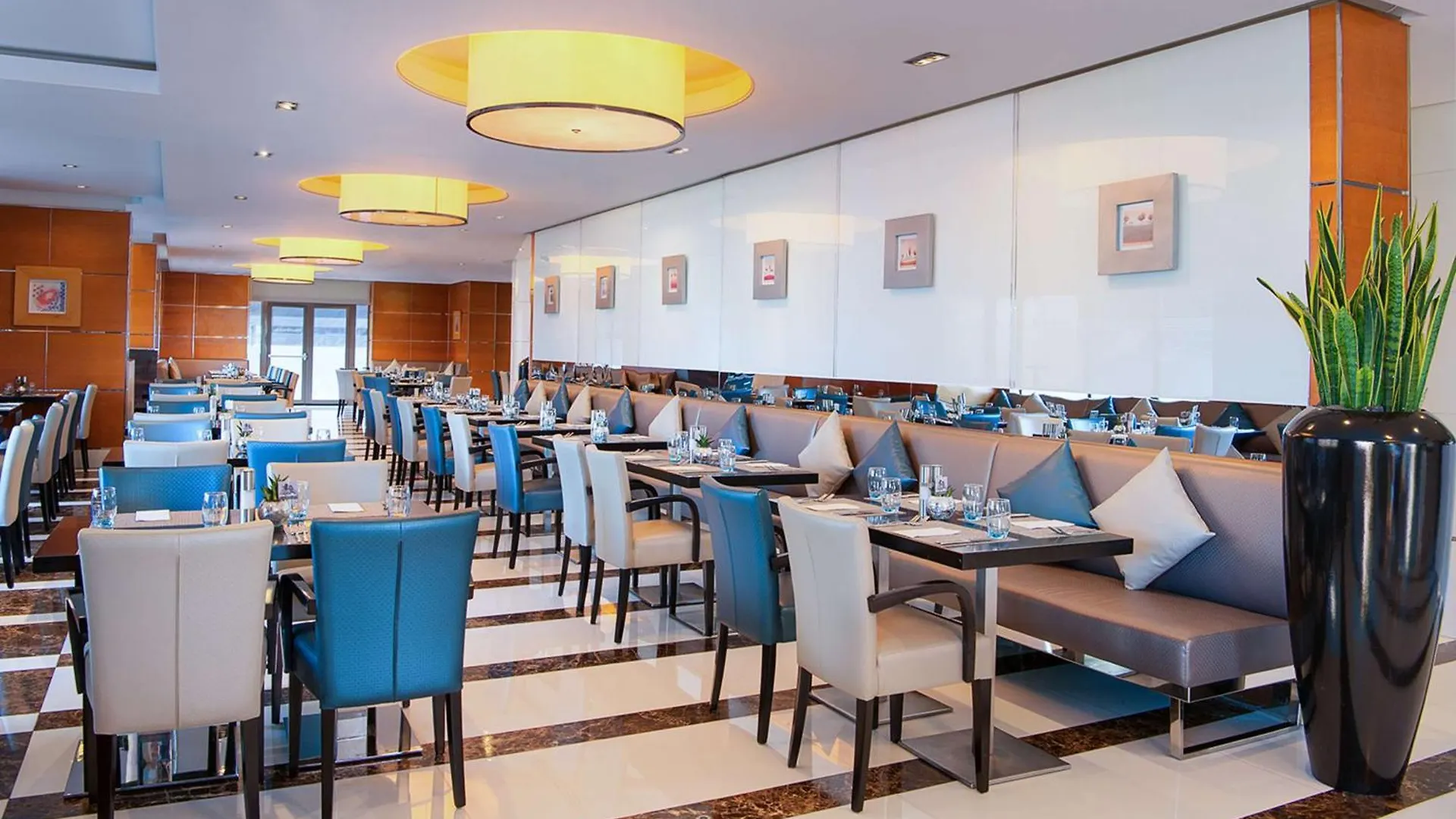 Hilton Dubai The Walk Hotel 4*,  United Arab Emirates