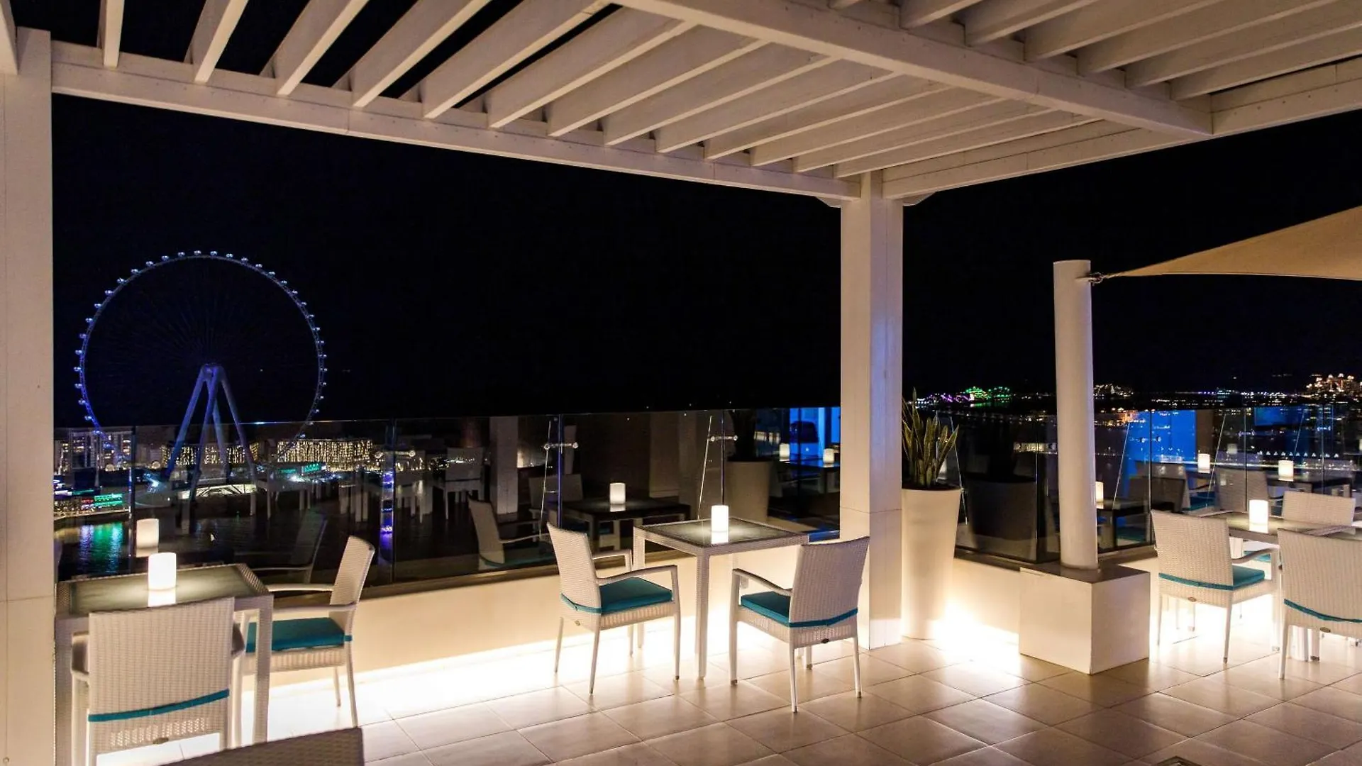 Hilton Dubai The Walk Hotel