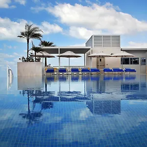 5* Otel Grand Cosmopolitan