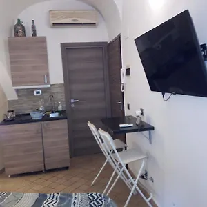 Corsini Houses- Appartamento Aeroporto di Catania Fontana Rossa