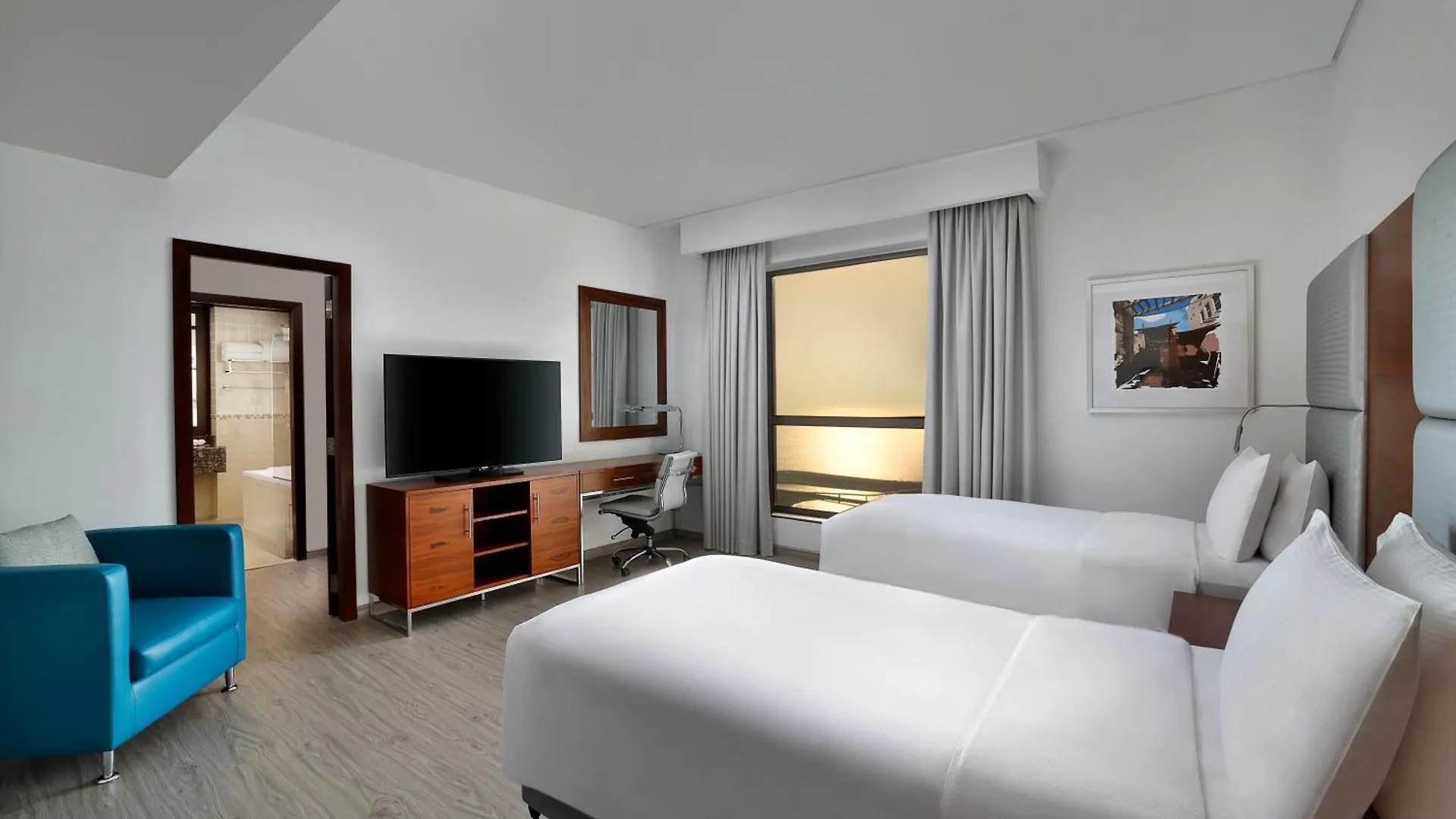 Hilton Dubai The Walk Hotell