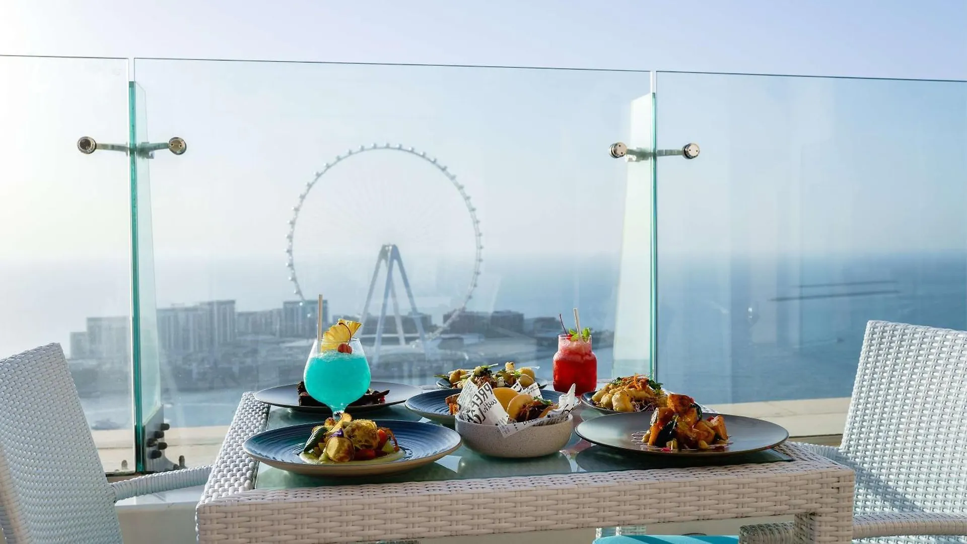 Hilton Dubai The Walk Hotell